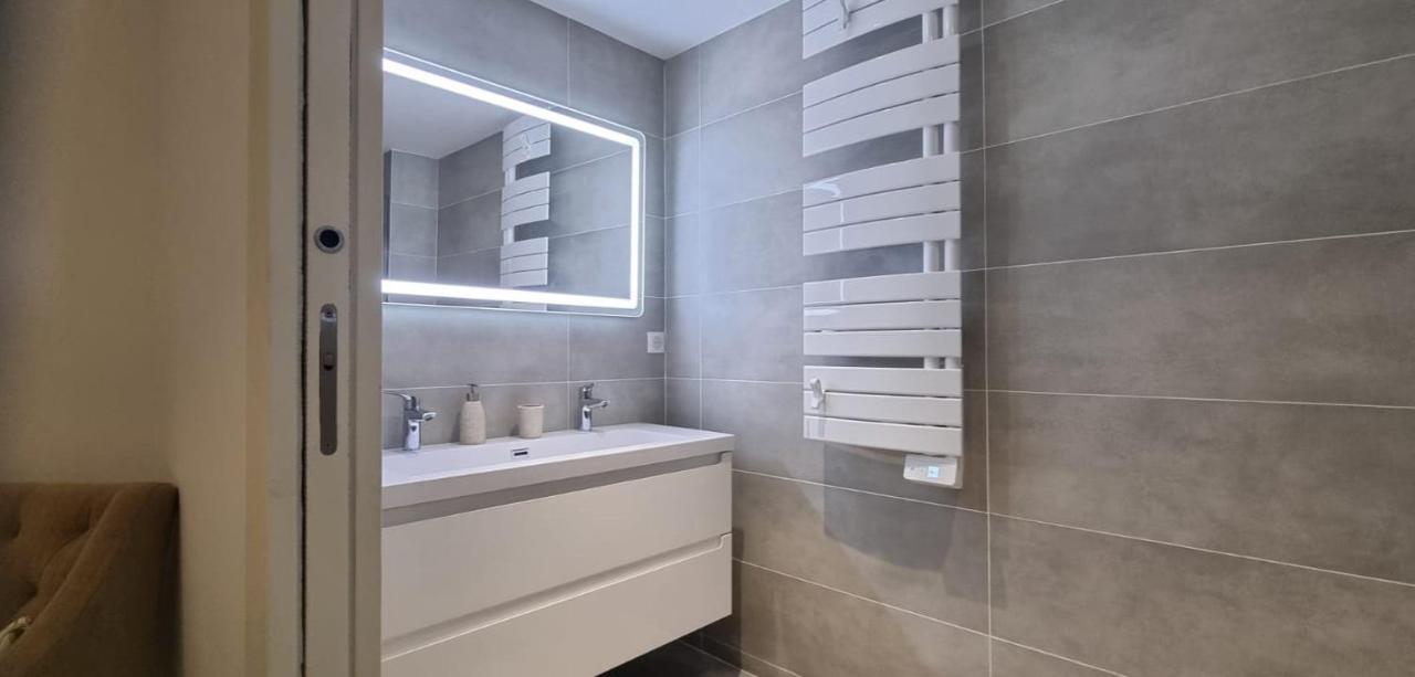 Appartement De Luxe Eze Village Vue Mer Avec Piscine Kültér fotó
